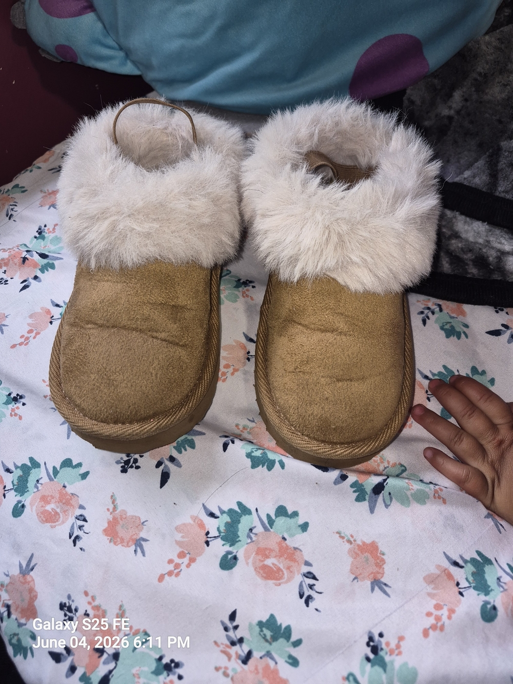 The Children's Place Tan Faux-Fur Cuff Kids Slippers